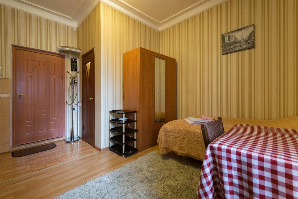 Nadezhda Apartments On Kabanbay Batyr 122 Almaty Ngoại thất bức ảnh